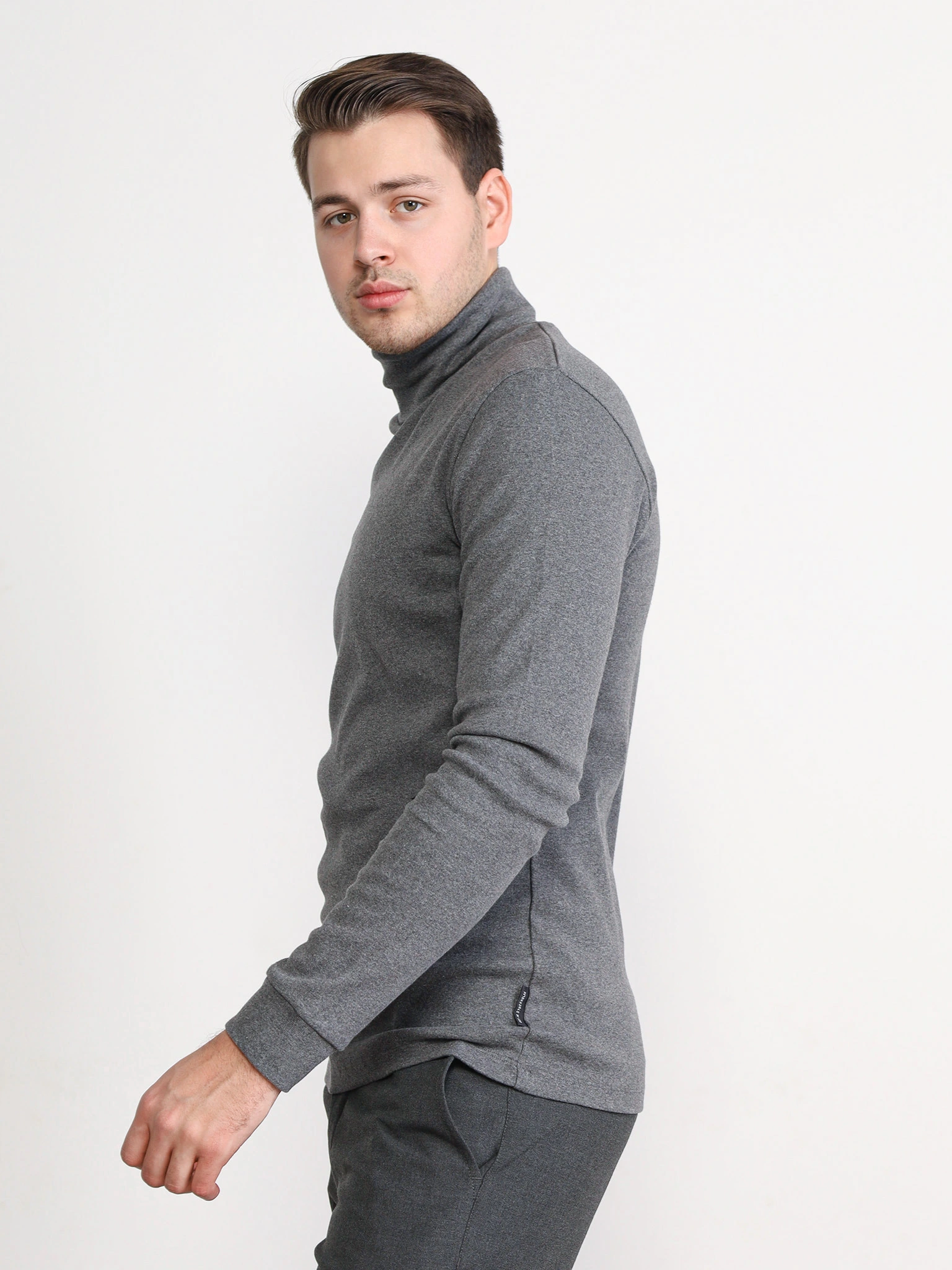 Водолазка серого цвета из хлопка